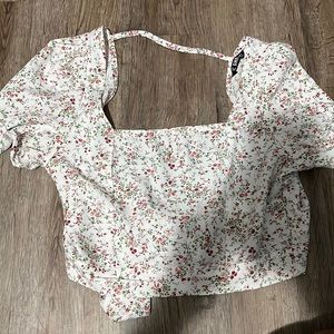 Floral tied open back crop top